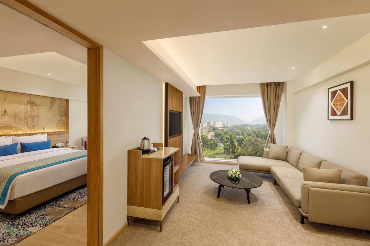 Bellevue Sarovar Premiere Junagadh Exterior foto