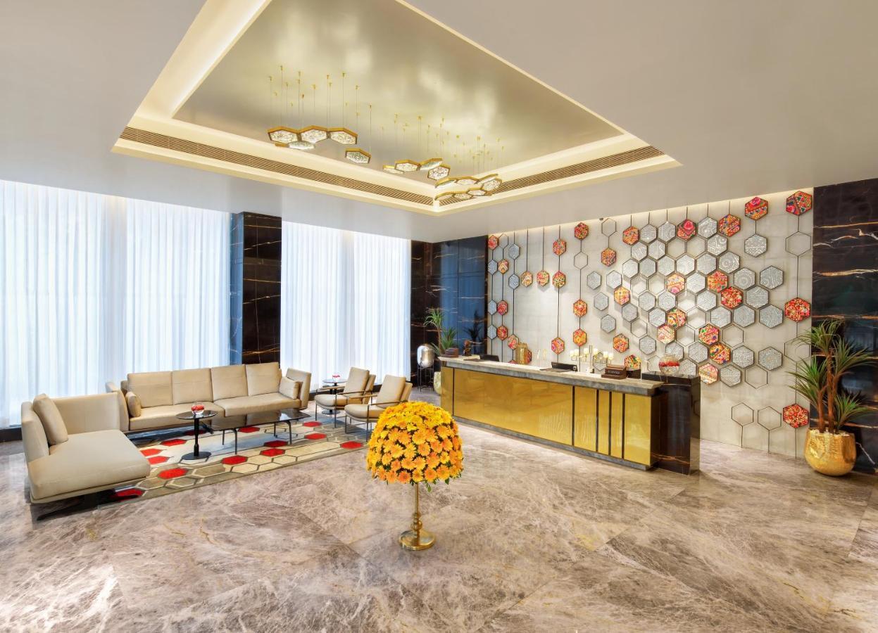 Bellevue Sarovar Premiere Junagadh Exterior foto